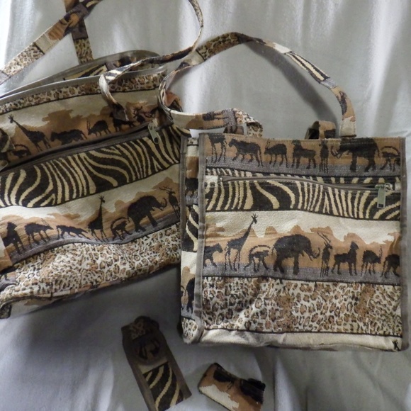 Womens Travel Bags and Accessories African Jiungle Print - Picture 1 of 7